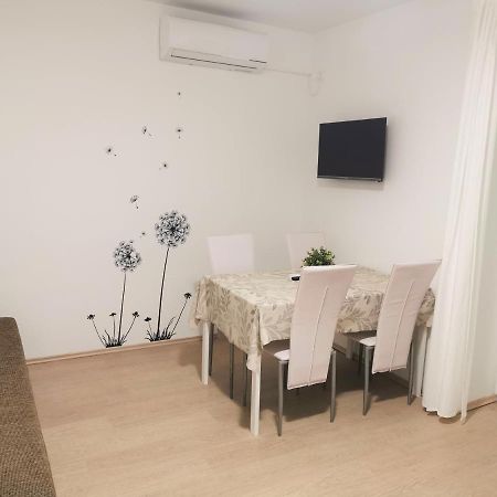 Lenka Apartments I Novalja Eksteriør bilde